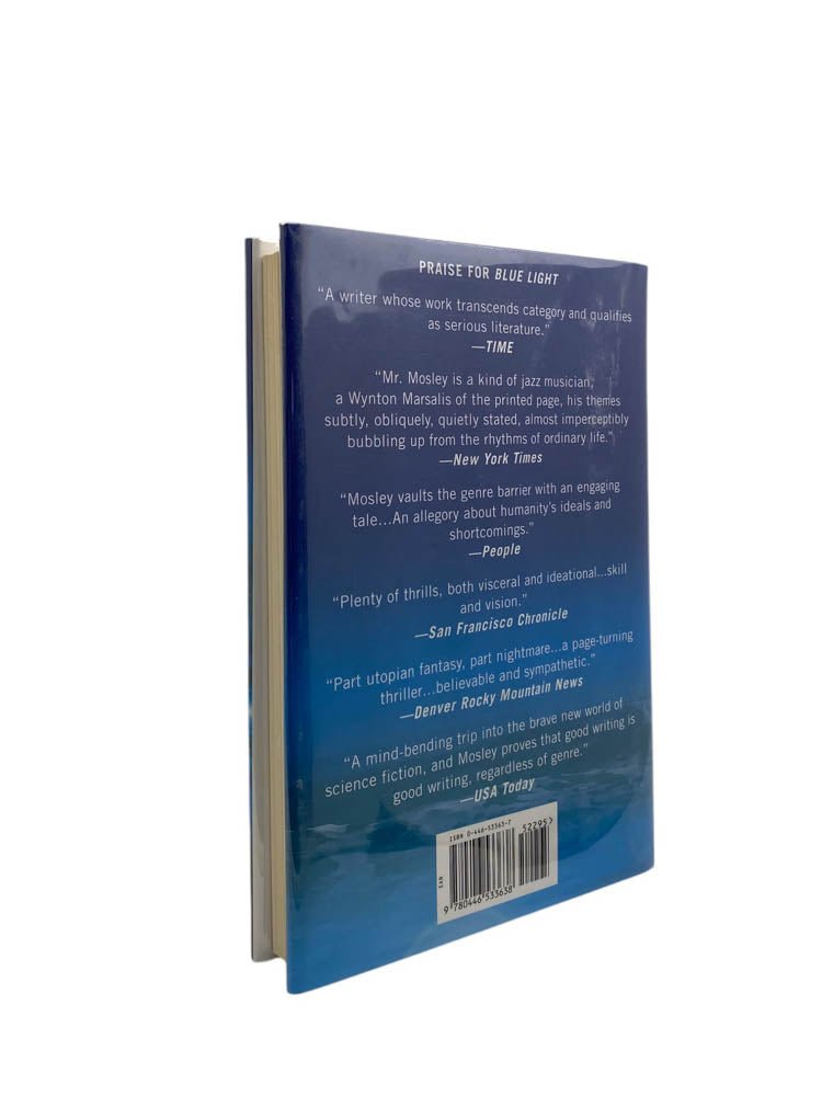 Mosley, Walter - The Wave - SIGNED | image2