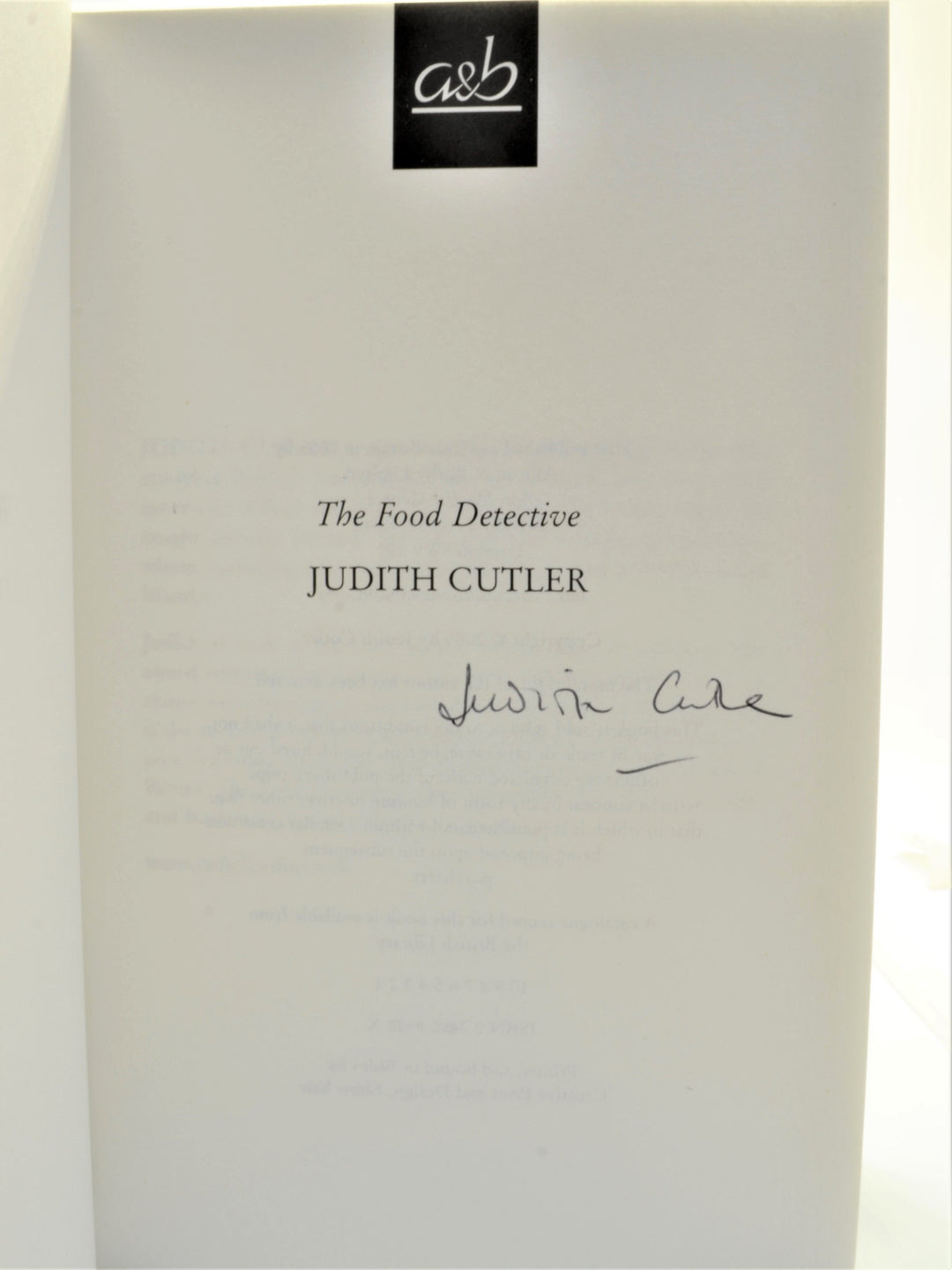 Cutler, Judith - The Food Detective - SIGNED | book detail 5