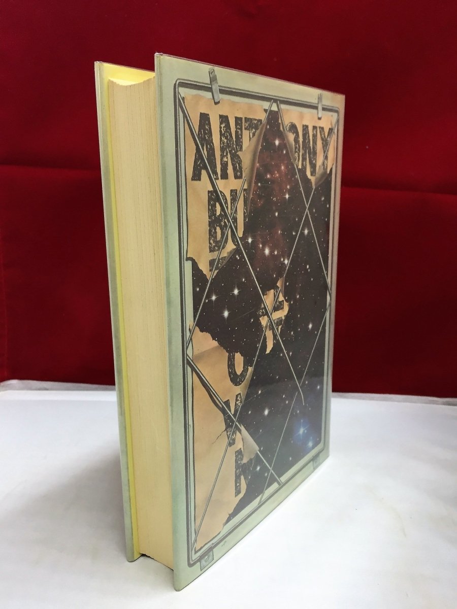 Burgess, Anthony - The End of the World News | back cover