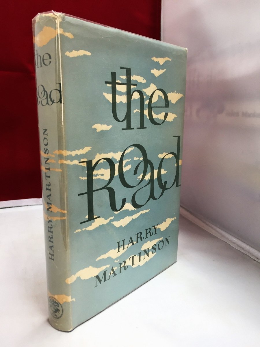 Martinson, Harry - The Road | front cover. Published by Jonathan Cape Ltd in 1955. Hardcover. Condition: Near Fine/Very Good ++