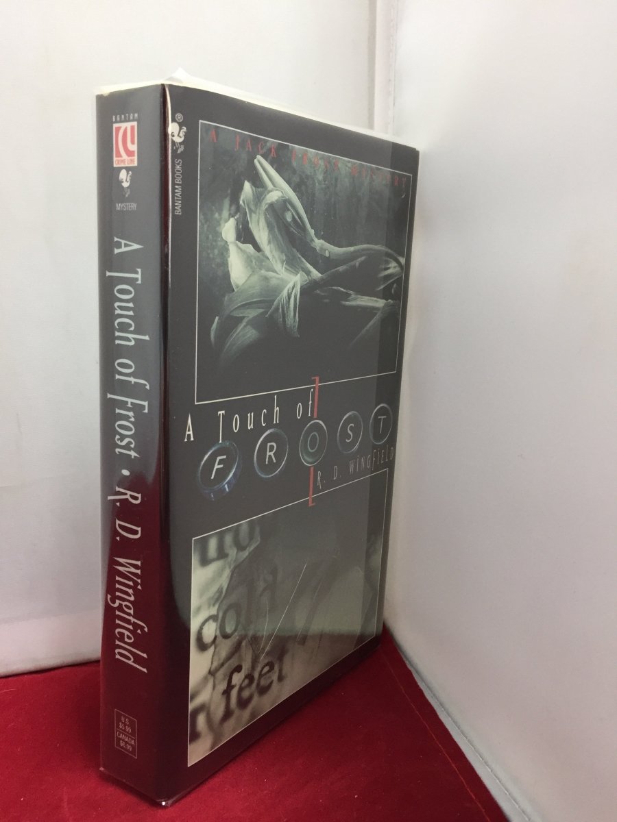 Wingfield, R D - A Touch of Frost | front cover. Published by Bantam in 1995. Original Wraps.  Condition:  Near Fine/No Jacket ( as Issued )