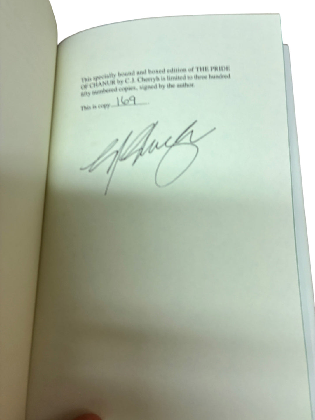 Cherryh, C. J. - The Pride of Chanur - SIGNED