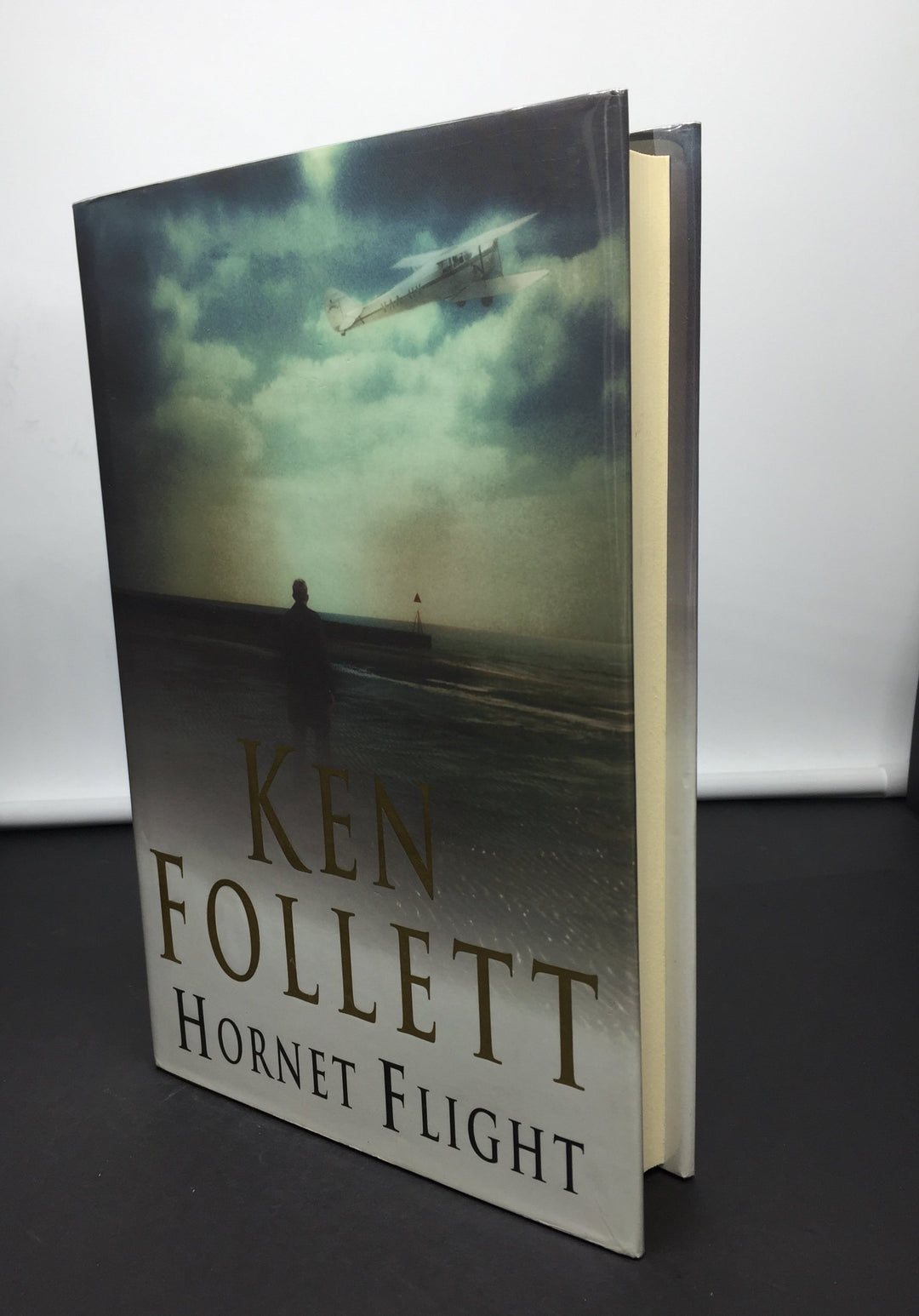 Follett, Ken - Hornet Flight - SIGNED | back cover