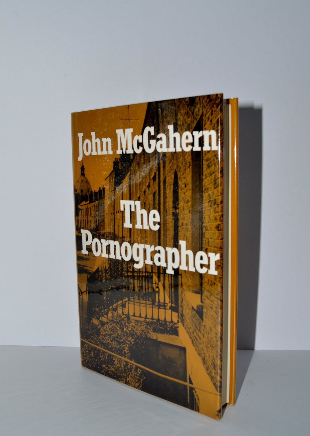 McGahern, John - The Pornographer | back cover