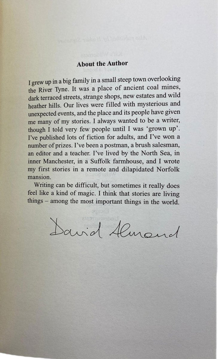 Almond, David - Skellig | signature page