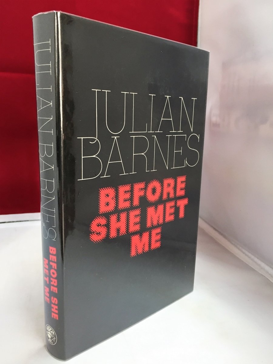 Barnes, Julian - Before She Met Me | front cover