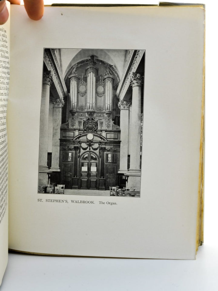 Bumpus, T Francis - Ancient London Churches | sample illustration
