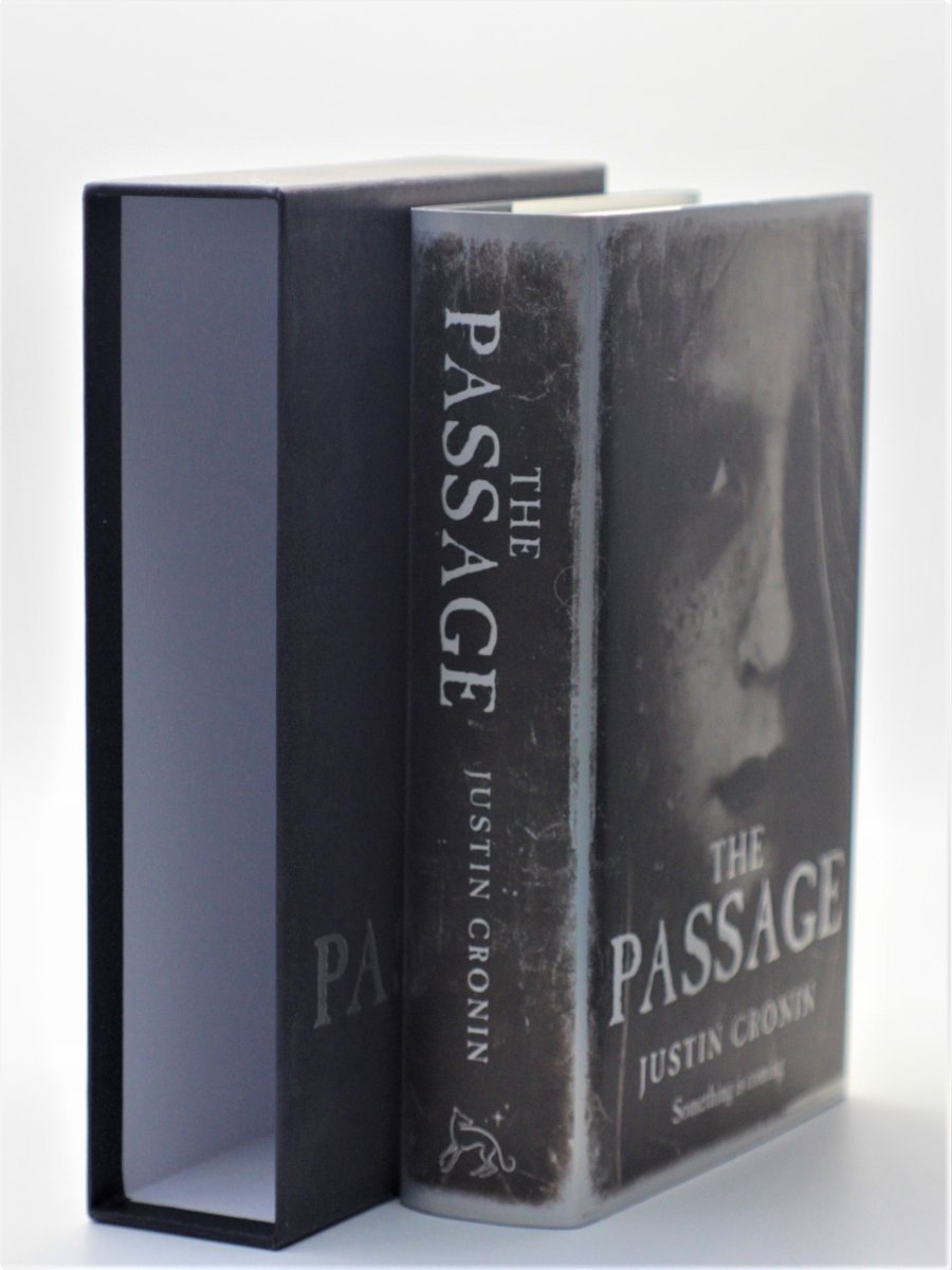 Cronin, Justin - The Passage - Slipcased limited edition - SIGNED | front cover