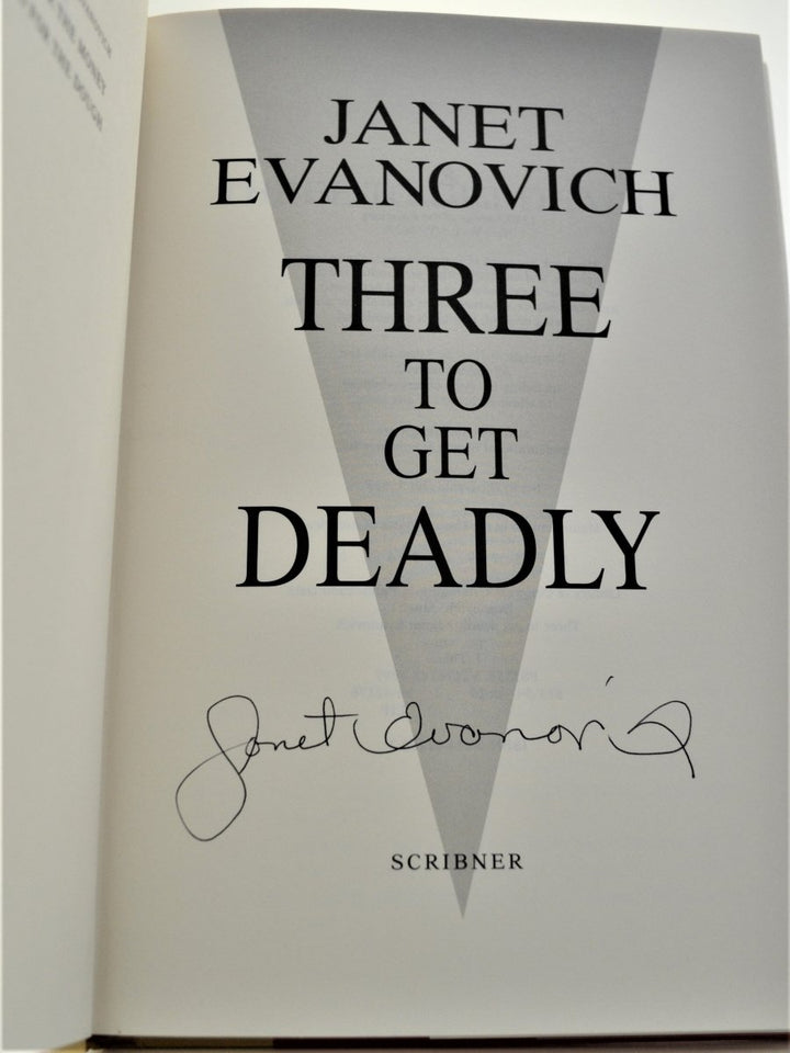 Evanovich, Janet - Three to Get Deadly - Signed | back cover