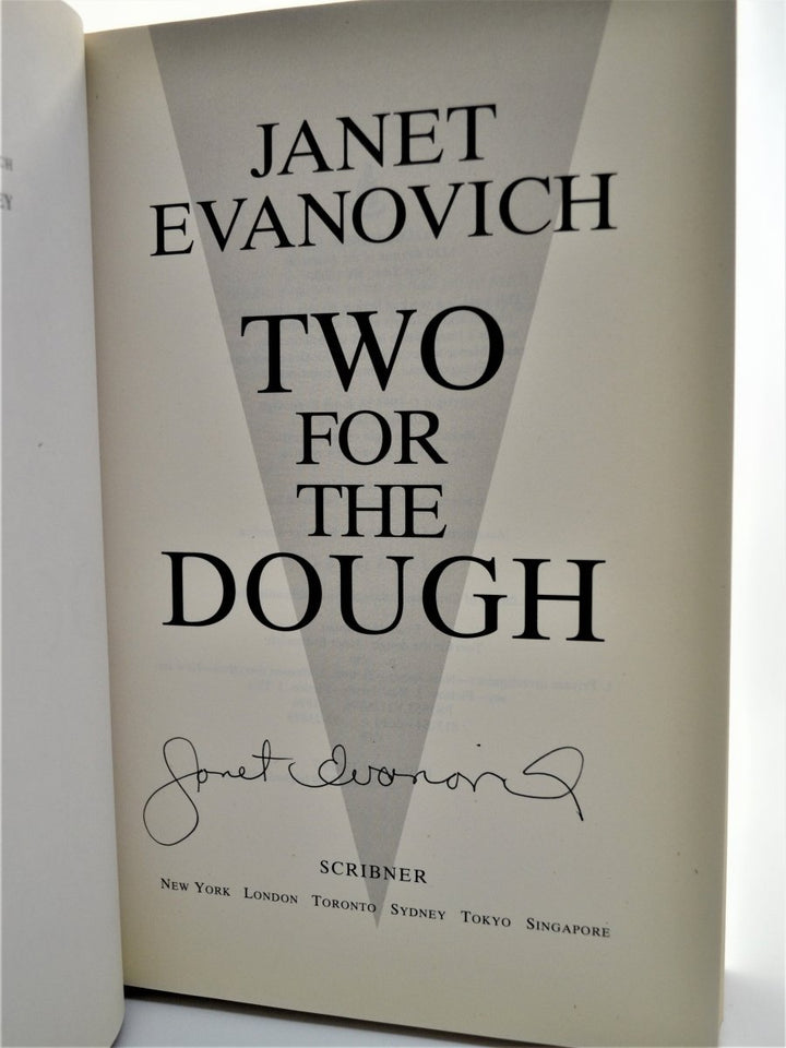 Evanovich, Janet - Two for the Dough - Signed | back cover