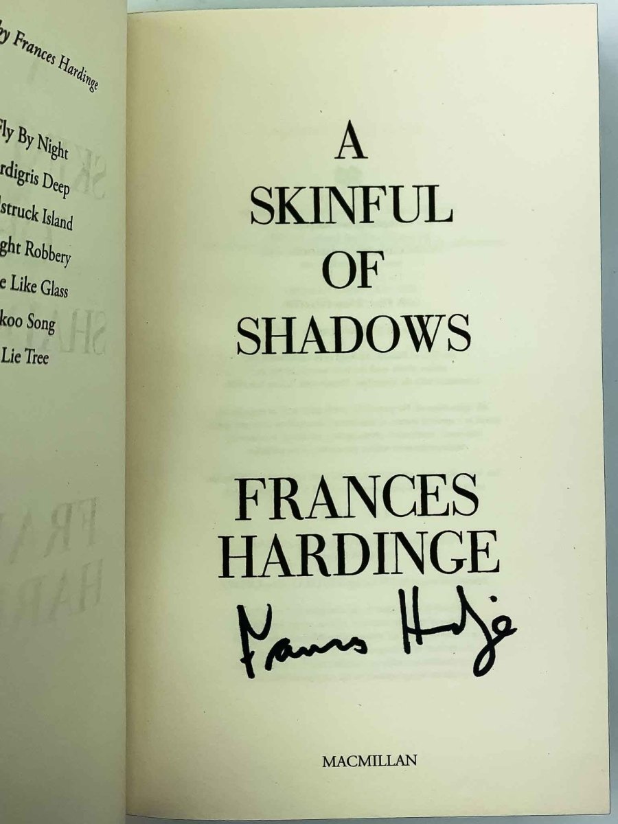 Hardinge, Frances - A Skinful of Shadows - SIGNED | image3