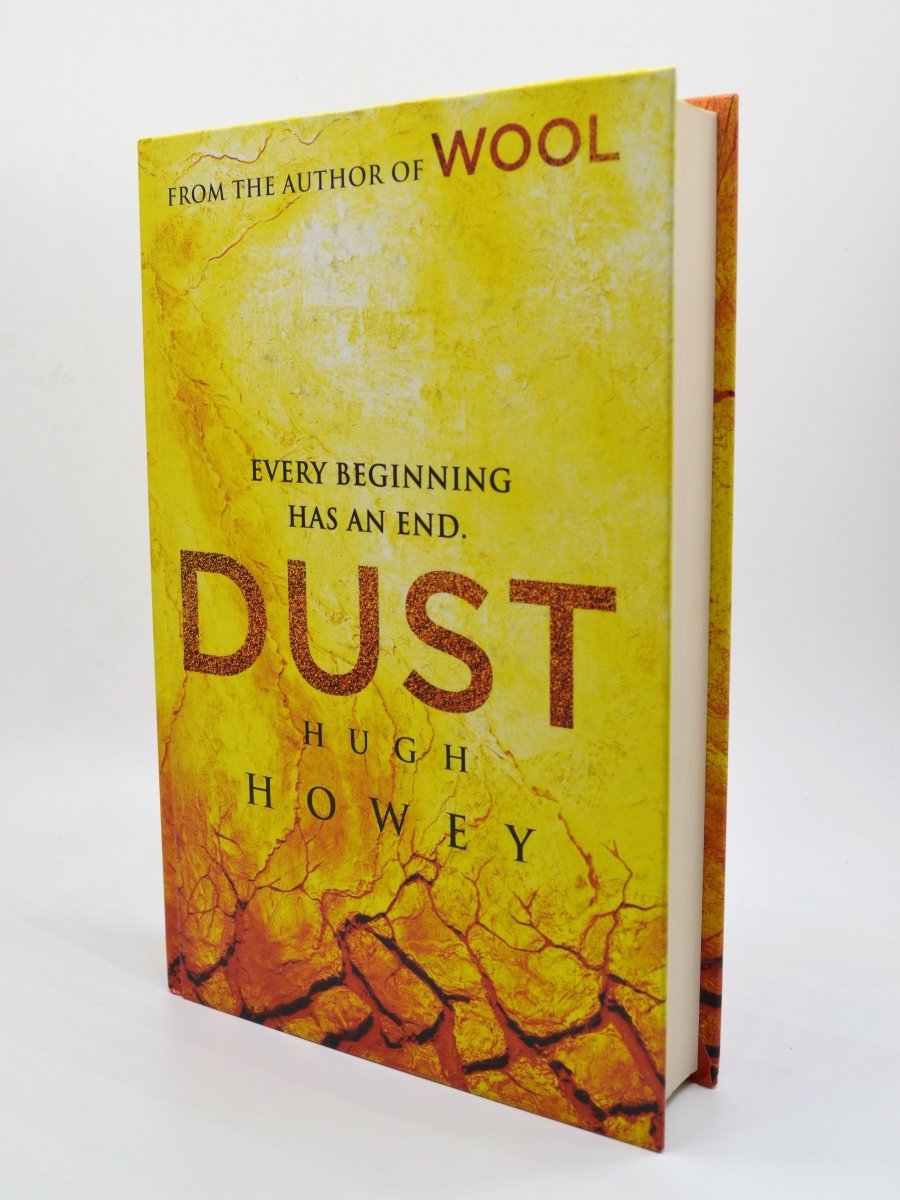 Howey, Hugh - Dust | front cover