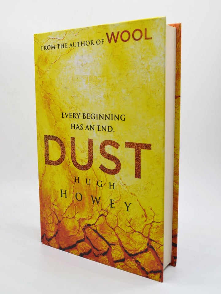 Howey, Hugh - Dust | front cover