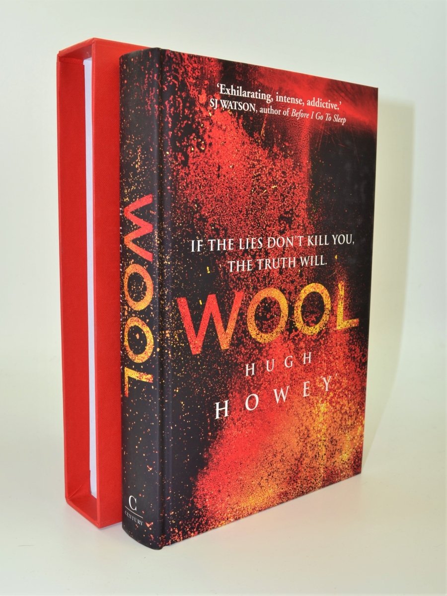 Howey, Hugh - Wool - Slipcased limited edition (SIGNED) | front cover