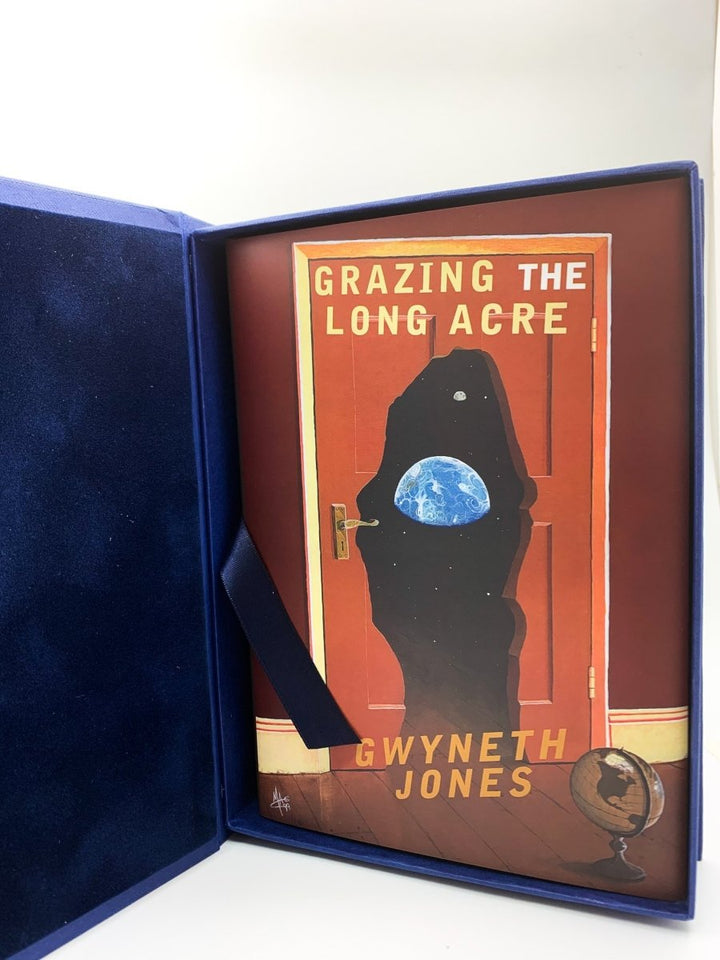 Jones, Gwyneth - Grazing the Long Acre - SIGNED | front cover