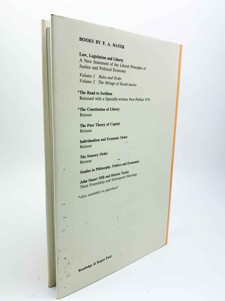 Machlup, Fritz - Essays on Hayek | back cover