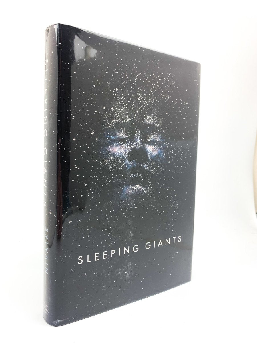 Neuvel, Sylvain - Sleeping Giants - SIGNED Limited Edition | front cover