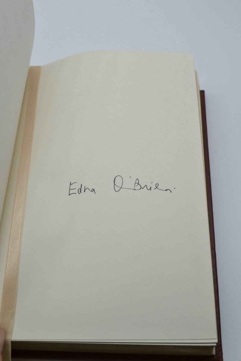 O'Brien, Edna - A Fanatic Heart | image4