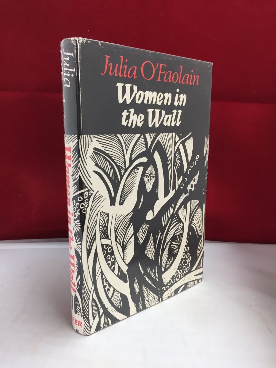O'Faolain, Julia - Women in the Wall | front cover