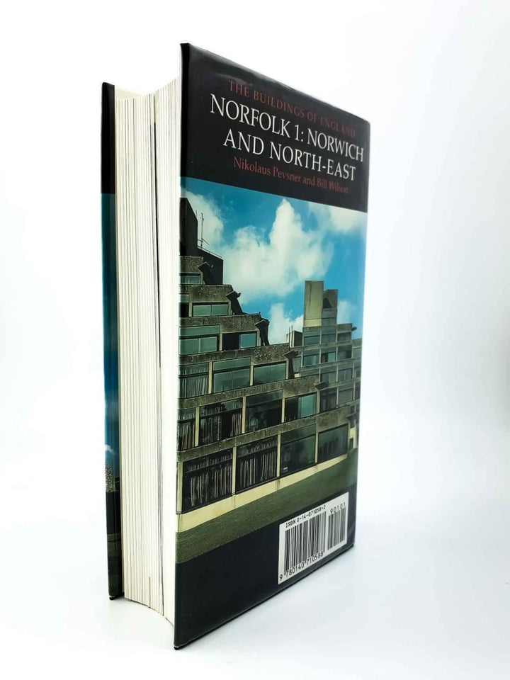 Pevsner, Nikolaus - Buildings of England - Norfolk 1 : Norwich and North East | image2