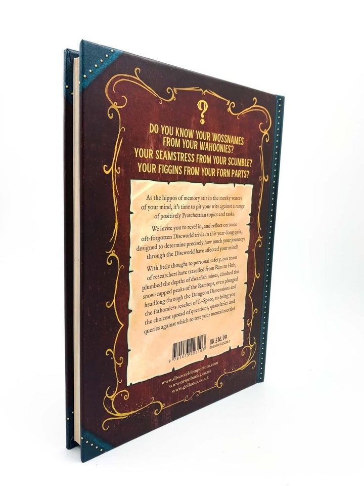 Pratchett, Terry - Sir Terry Pratchett's Discworld Quiz Diary 2019 | back cover