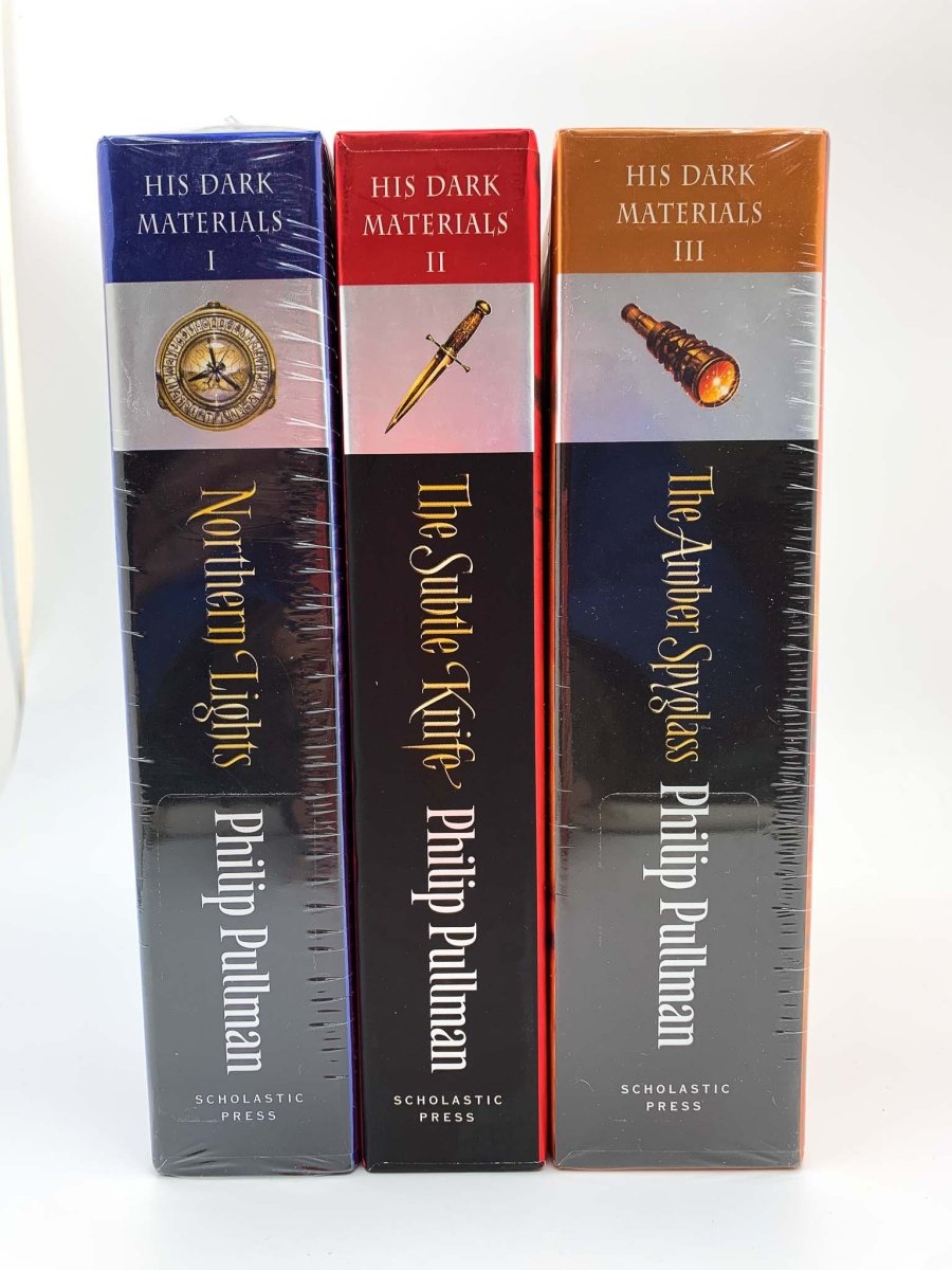 Pullman, Philip - His Dark Materials : Northern Lights, The Subtle Knife, The Amber Spyglass - Tenth anniversary SIGNED SLIPCASED Collector's Edition. - SIGNED | image4