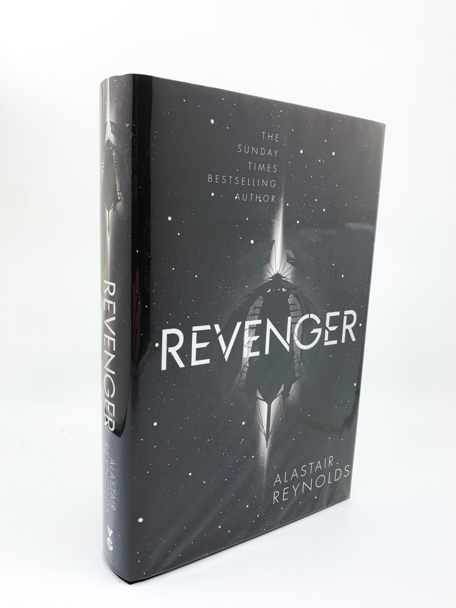 Reynolds, Alastair - Revenger - SIGNED | front cover