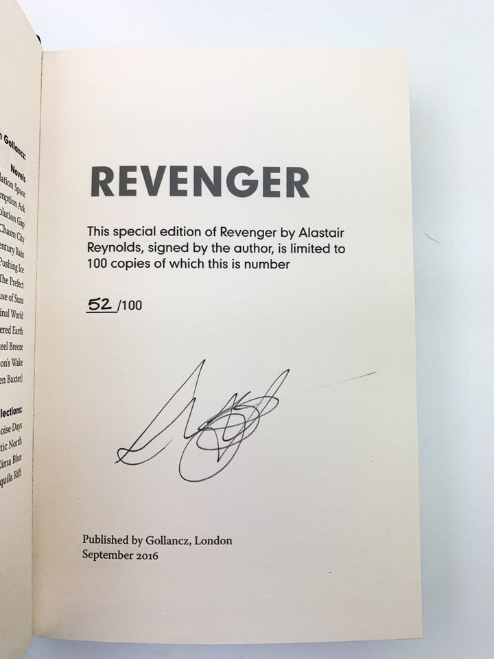 Reynolds, Alastair - Revenger - SIGNED | signature page