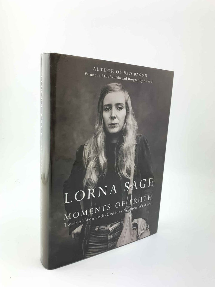 Sage, Lorna - Moments of Truth | front cover. Published by Fourth Estate in 2001. Hardcover.  Condition:  Fine/Fine