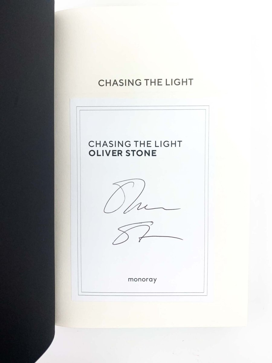 Stone, Oliver - Chasing The Light - SIGNED | image3