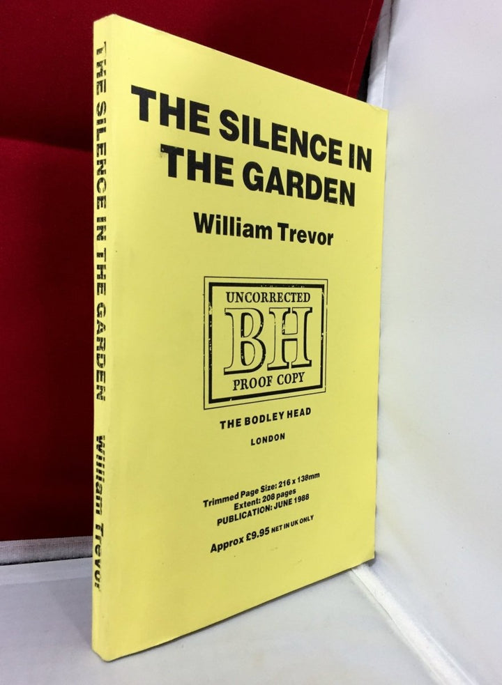 Trevor, William - The Silence in the Garden | back cover